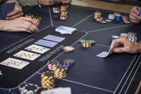 Pokerset in zwarte koffer, 500 chips met waarde (14 gram) - Engelhart Games